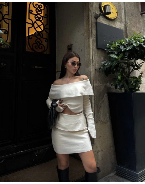 Straplez , Madonna , Carmen Yaka Croplu Mini Etekli ikili Takım Triko - Beyaz