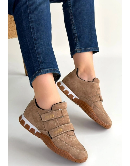 Tunga Bej Süet Cırt Cırtlı Spor Ayakkabı