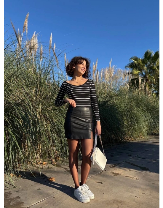 V yaka çizgili bluz siyah A3699