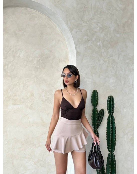 Valonlu fırfırlı şort bej s24683