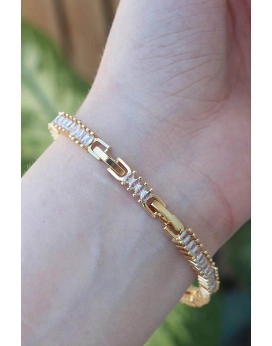 Vip Seri Pirinç Pembe Zirkon Taşlı Gold Renk Baget Model Bileklik