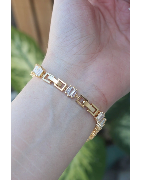 Vip Seri Pirinç Zirkon Taşlı Gold Renk Kare Su Yolu Model Bileklik