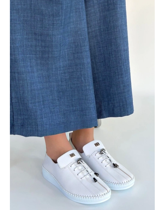 Warte Beyaz Deri Bağcıklı Spor Ayakkabı