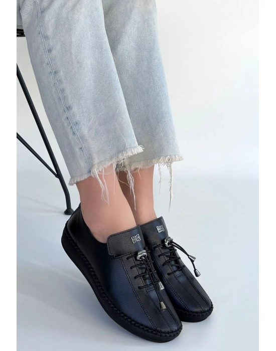 Warte Siyah Deri Bağcıklı Spor Ayakkabı