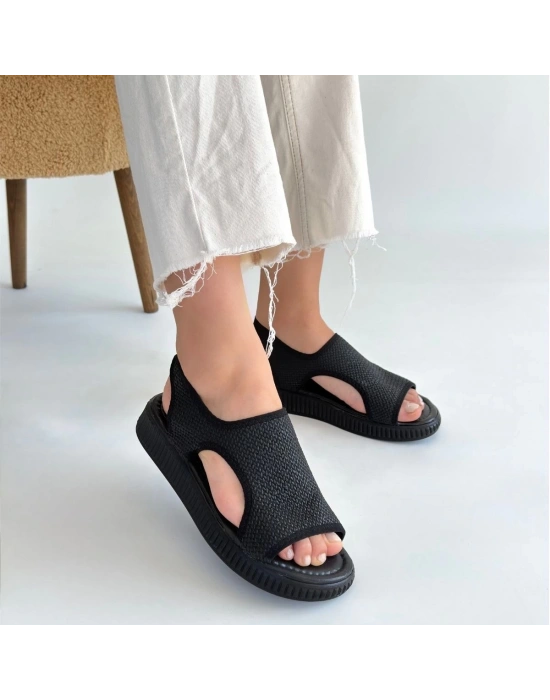 Wayi Siyah Hasır Cilt Sandalet