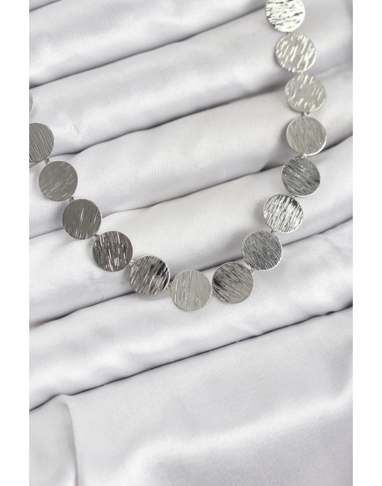 Yuvarlak Plaka Model Gümüş Renk Kadın Kolye