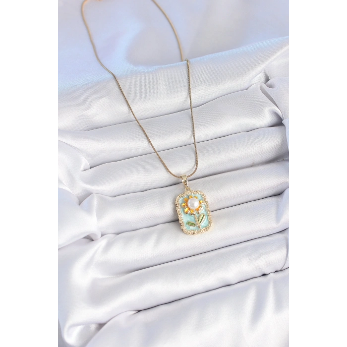 316L Çelik Gold Renk Zincir Mavi Mineli İncili Papatya İşlemeli Portre Model Kadın Kolye