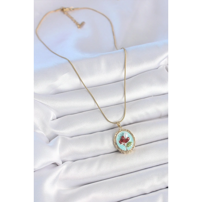 316L Çelik Gold Renk Zincir Turkuaz Mineli İncili Çiçek İşlemeli Portre Model Kadın Kolye