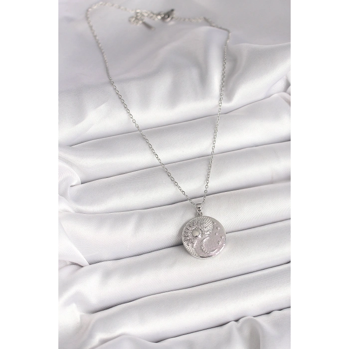 316L Çelik Gümüş Renk Zincir Zirkon Taşlı Ay Güneş İşlemeli Madalyon Model Kadın Kolye