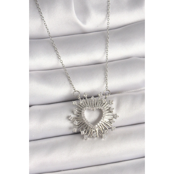 316L Çelik Gümüş Renk Zirkon Taşlı Kalp Model Kadın Kolye