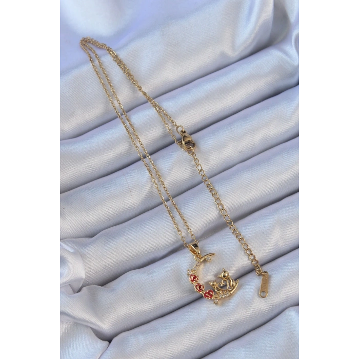 316L Çelik Zincir Altın Renk Kırmızı Gül Detay Kedi Figür Zirkon Taşlı Ay Kolye