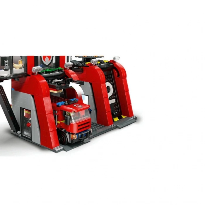 60414  ® City İtfaiye Kamyon ve İtfaiye Merkezi 843 parça +6 yaş