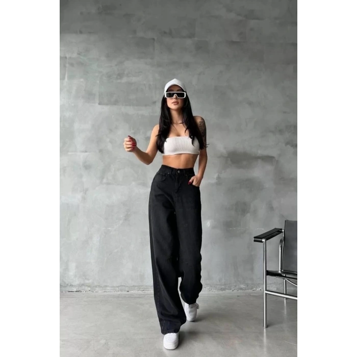 Arkadan tokalı jeans pantolon Siyah