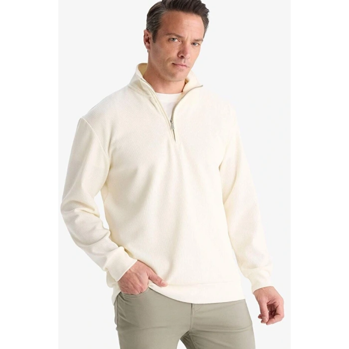 Comfort Fit Dik Yaka Dokulu Yarım Fermuarlı Waffle Sweatshirt