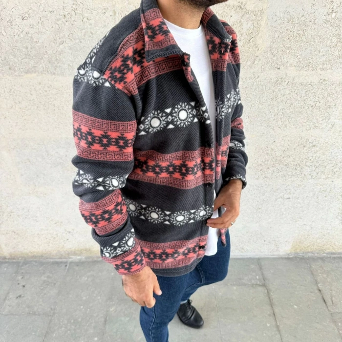 ERKEK DESENLİ POLAR GÖMLEK – ETNİK ŞERİT DESEN YAKALI, UZUN KOLLU, DÜĞMELİ, OVERSİZE RAHAT KALIP - FÜME