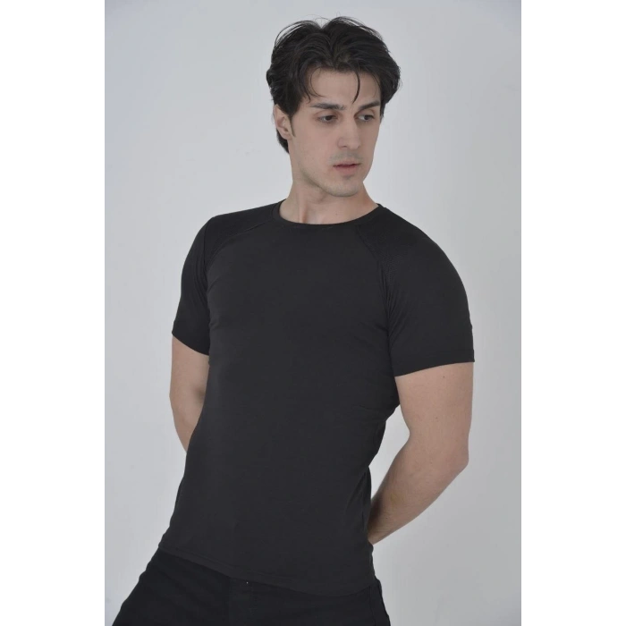 ERKEK OMUZ FİLELİ SLİM FİT T-SHİRT - SİYAH