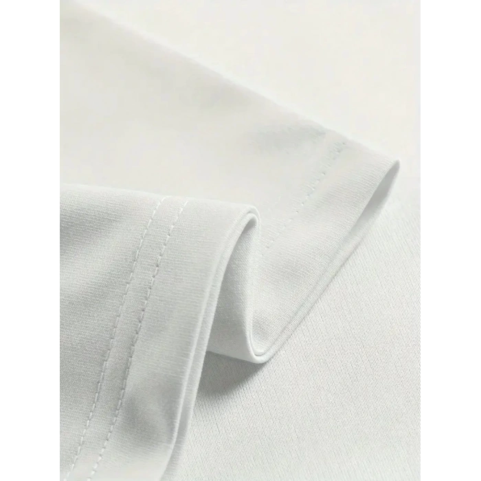 Erkek OversizeGrafik Tişört CAMPBRASTCOOPERATION Kalın Yazı Bisiklet Yaka, Kısa Kol, Kalın Mor ve Siyah Desenli Yazlık Sokak Kıyafeti - Beyaz