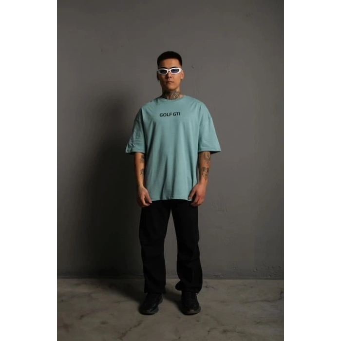 Erkek Oversize Baskılı Tişört – Golf GTI Retro Araba Desenli, Ön & Arka Dijital Baskı, Sokak Modası Stil - Mint Yeşili
