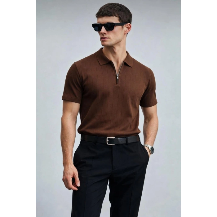 Erkek Yarın Fermuarlı Slim Fit Kısa Kollu Triko Tişört Kahverengi