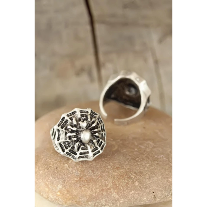 Eskitme Gümüş Renk Örümcek Figürlü Erkek Ayarlamalı Yüzük