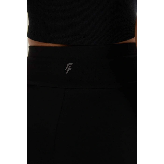 Fit Siyah Yüksek Bel Beli Saran Pamuklu Basic Düz Sporcu Tayt Z6327az25sp