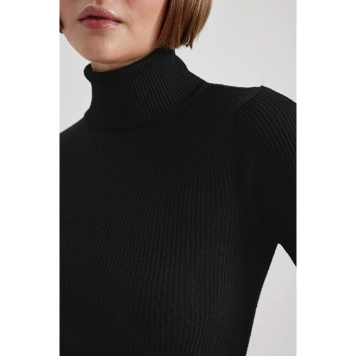 Fitted Balıkçı Yaka Basic Düz Triko Kazak Siyah