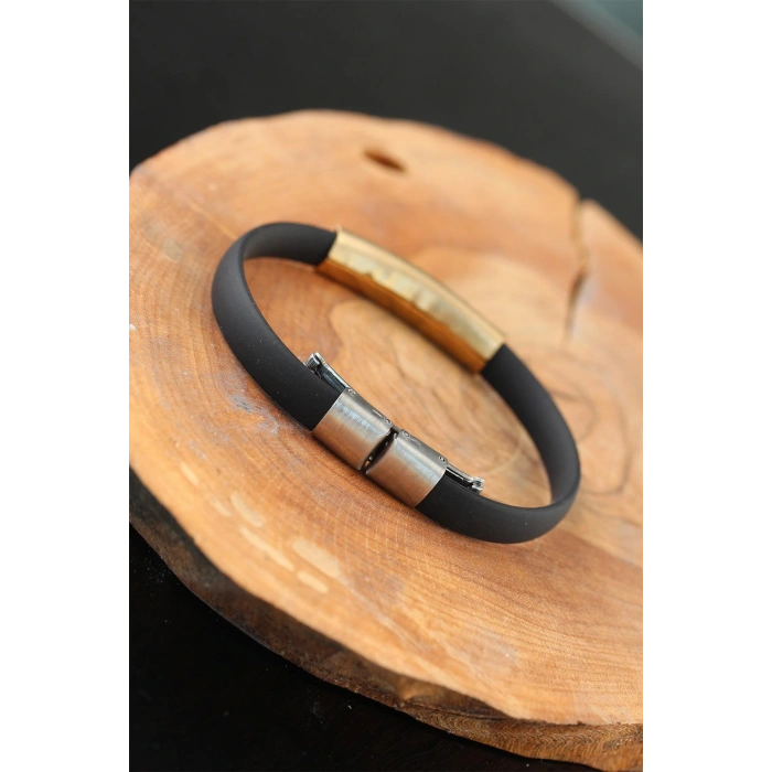 Gold Renk Metal Ay Yıldız Tasarım Siyah Renk Silikon Erkek Bileklik