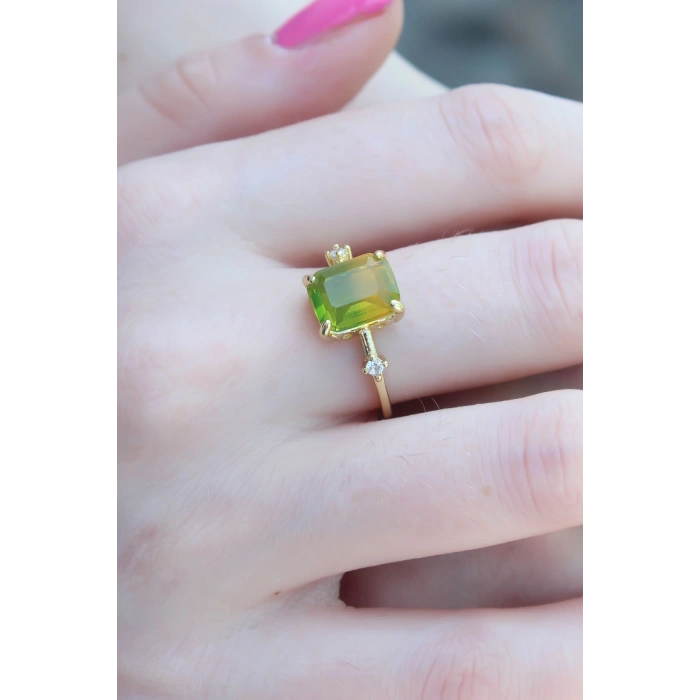 Gold Renk Renkli Zirkon Taşlı Pirinç Kadın Yüzük