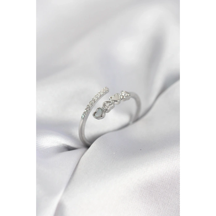 Gümüş Renk Zirkon Taşlı Minimal Kalp Model Kadın Yüzük