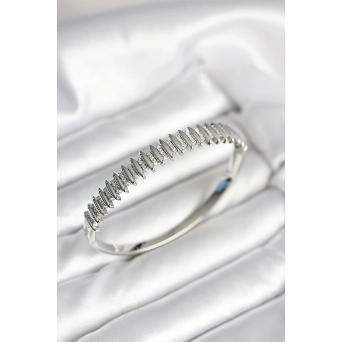 Gümüş Renk Zirkon Taşlı Pirinç Kadın Kelepçe