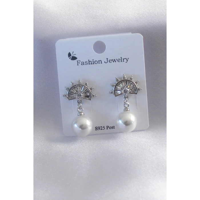 Gümüş Renk Zirkon Taşlı Sallantı İnci Model Kadın Küpe