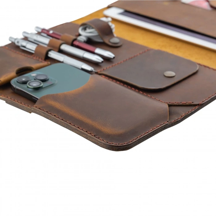İsme Özel Çıtçıtlı Fonksiyonlu iPad Organizer - %100 Crazy Deri - 10,9 (İnç) - ET01004 - Taba
