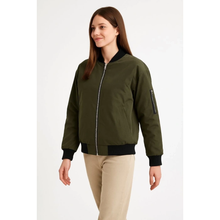 KADIN BOMBER MONT CEKET – FERMUARLI, KAPİTONE İÇİ ASTARLI, SU İTİCİ KUMAŞ, REGULAR FİT, YANDAN CEPLİ, GÜNLÜK BAHAR & KIŞ ŞIK RAHAT STİL - HAKİ