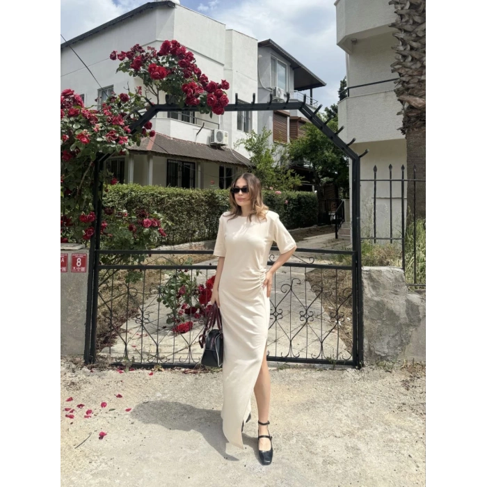 KADIN KISA KOLLU UZUN YANDAN YIRTMAÇLI ELBİSE - BEJ