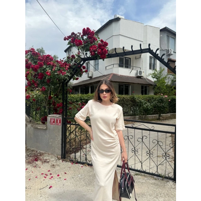 KADIN KISA KOLLU UZUN YANDAN YIRTMAÇLI ELBİSE - BEJ