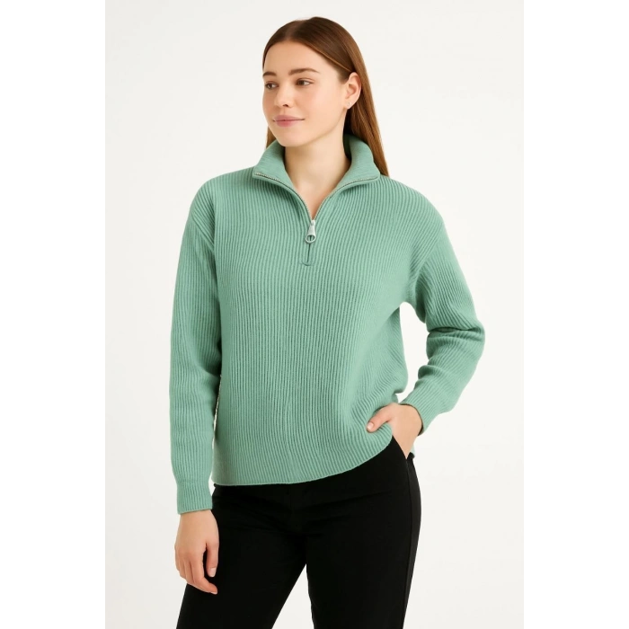 KADIN Yarım Fermuarlı Triko Kazak – Selanik Örgü, Dik Yaka, Pamuklu Dokuma, Oversize Uzun Kollu Kışlık Model - Mint Yeşili