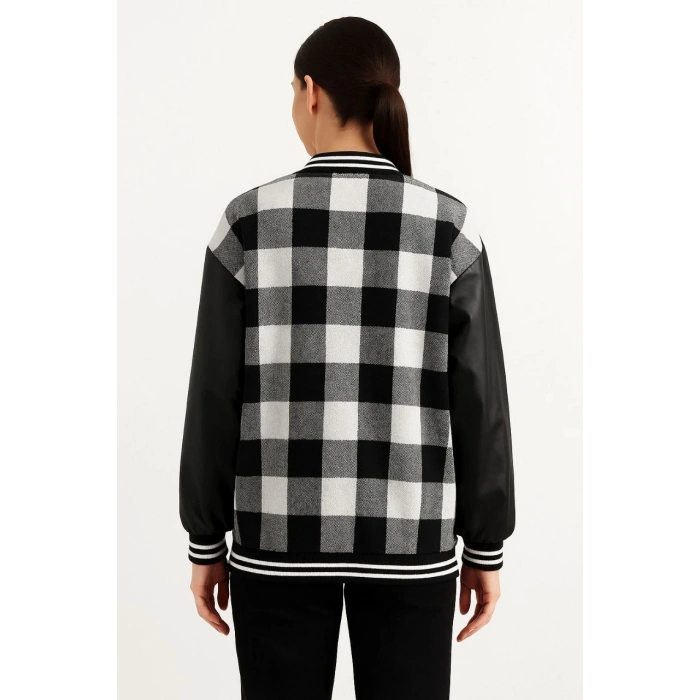 Kadın Kolej Ceket – Kareli Oduncu Kumaş, Kolları Suni Deri, Fermuarlı, İçi Kapitone Astarlı, Nakışlı Oversize Bahar & Kış Stil - Gri