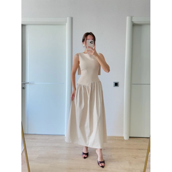 KREP ARKASI KANAT ARKA ÖN PENS DETAYLI UZUN KADIN ELBİSE - BEJ