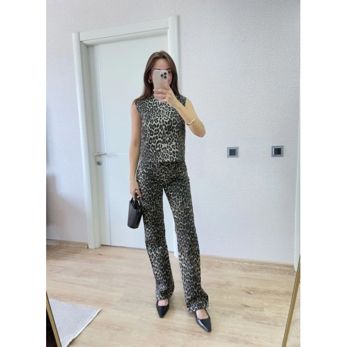 LEOPAR DESENLİ DÜĞMELİ BLUZLU PANTOLON İKİLİ TAKIM -LEOPAR