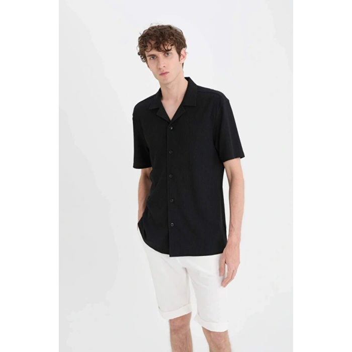 Modern Fit Polo Yaka Dokulu Penye Kısa Kollu Gömlek