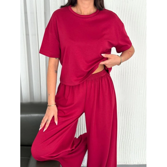 OSY MODAL YUMUŞAK DOKULU KUMAŞ BİSİKLET YAKA T-SHİRT BOL PAÇA PANTALON İKİLİ TAKIM -BORDO