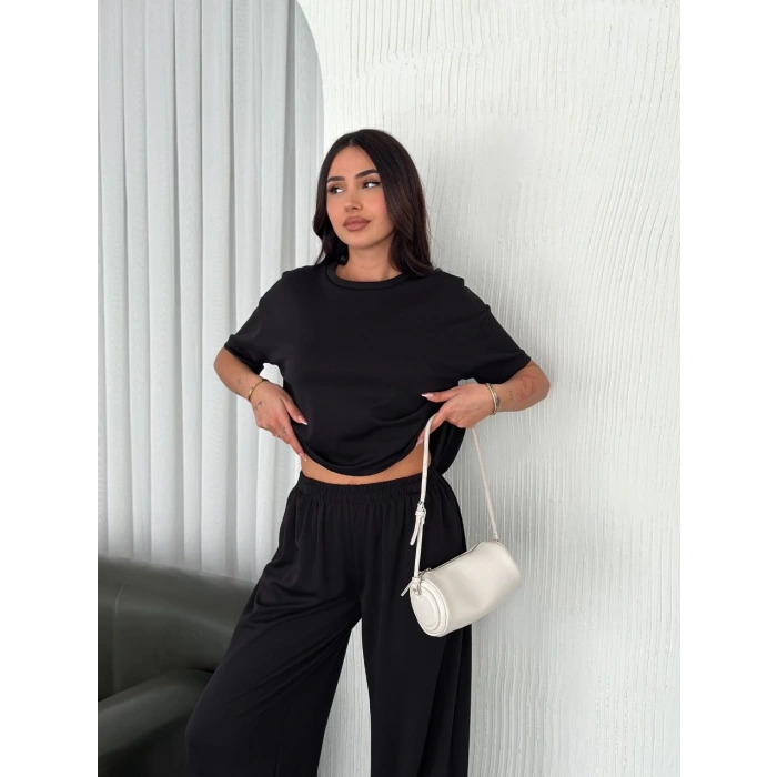 OSY MODAL YUMUŞAK DOKULU KUMAŞ BİSİKLET YAKA T-SHİRT BOL PAÇA PANTALON İKİLİ TAKIM -SİYAH
