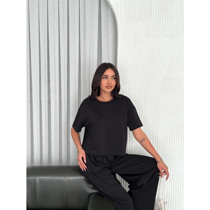 OSY MODAL YUMUŞAK DOKULU KUMAŞ BİSİKLET YAKA T-SHİRT BOL PAÇA PANTALON İKİLİ TAKIM -SİYAH