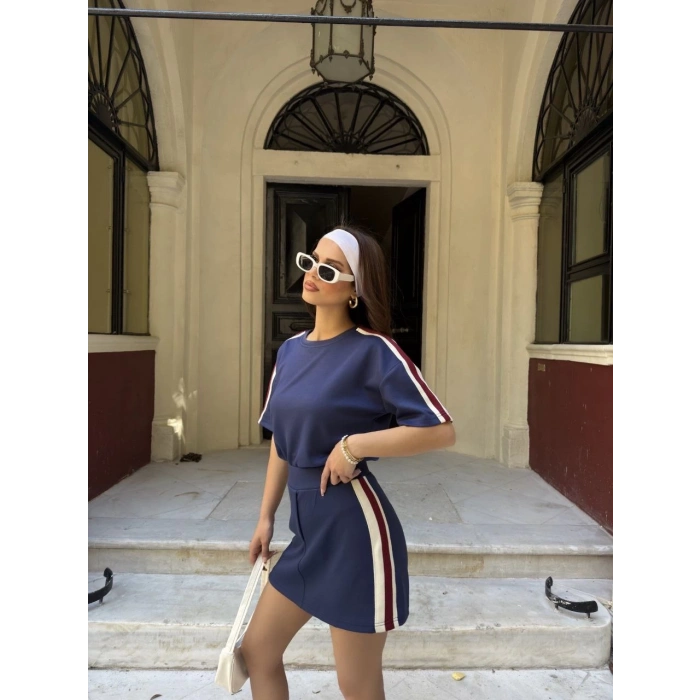 OSY MODAL YUMUŞAK DOKULU KUMAŞ KADIN PARÇALI BİSİKLET YAKA T-SHİRT MİNİ ŞORTLU ETEK İKİLİ TAKIM -LACİVERT