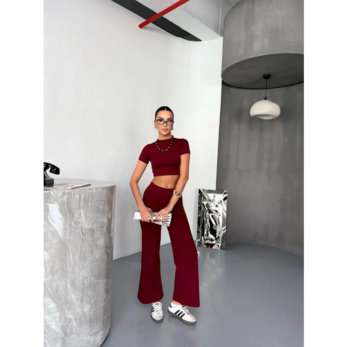 OSY MODAL YUMUŞAK DOKULU KUMAŞ KISA KOLLU CROP ALT İSPANYOL PAÇA PANTALON İKİLİ TAKIM - BORDO