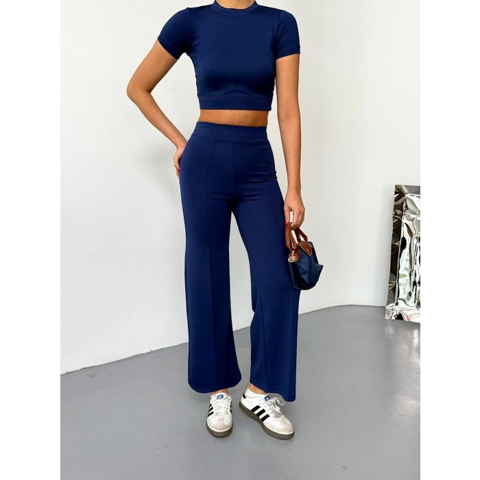 OSY MODAL YUMUŞAK DOKULU KUMAŞ KISA KOLLU CROP ALT İSPANYOL PAÇA PANTALON İKİLİ TAKIM - LACİVERT