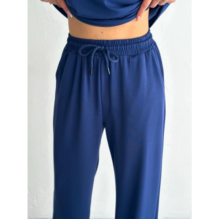 OSY MODAL YUMUŞAK DOKULU KUMAŞ KISA KOLLU YAKALI T-SHİRT PANTALON İKİLİ TAKIM- LACİVERT