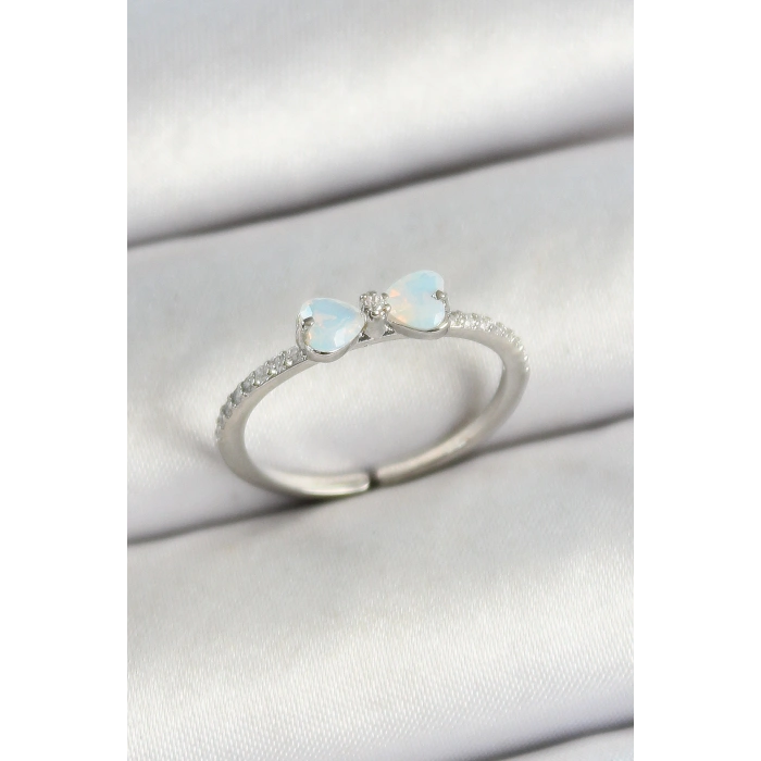 Pirinç Fiyonk Figürlü Zirkon Taşlı Gümüş Renk Ayarlanabilir Kadın Yüzük