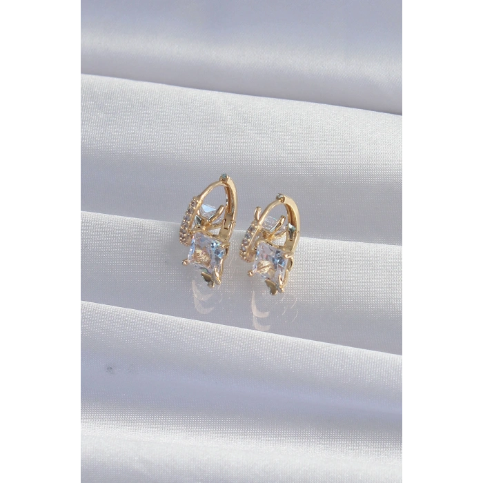 Pirinç Gold Renk İri Zirkon Taşlı Kıvrımlı Minimal Kelebekli Halka Küpe