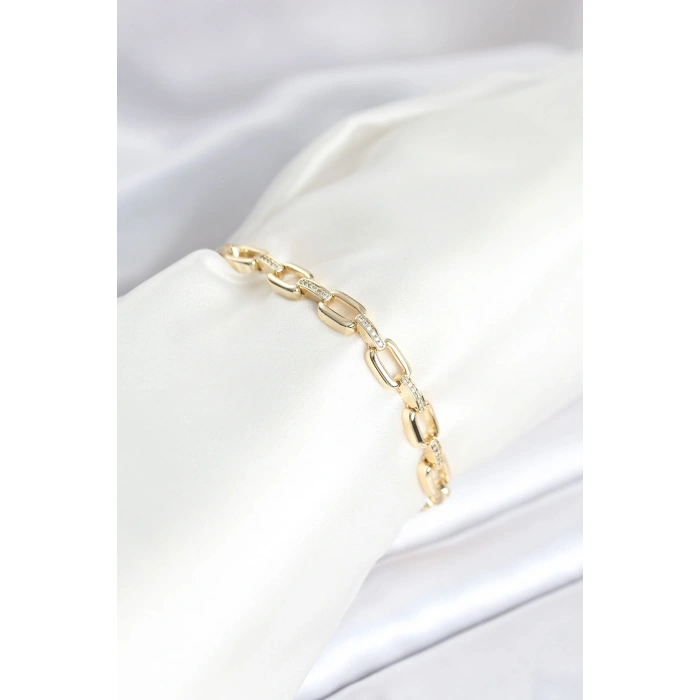 Pirinç Gold Renk Kare Zincir Model Zirkon Taşlı Kadın Bileklik